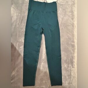 Halara UltraSculpt High Waist Scrunch Butt Lifting Tummy Control 7/8 Leggings S